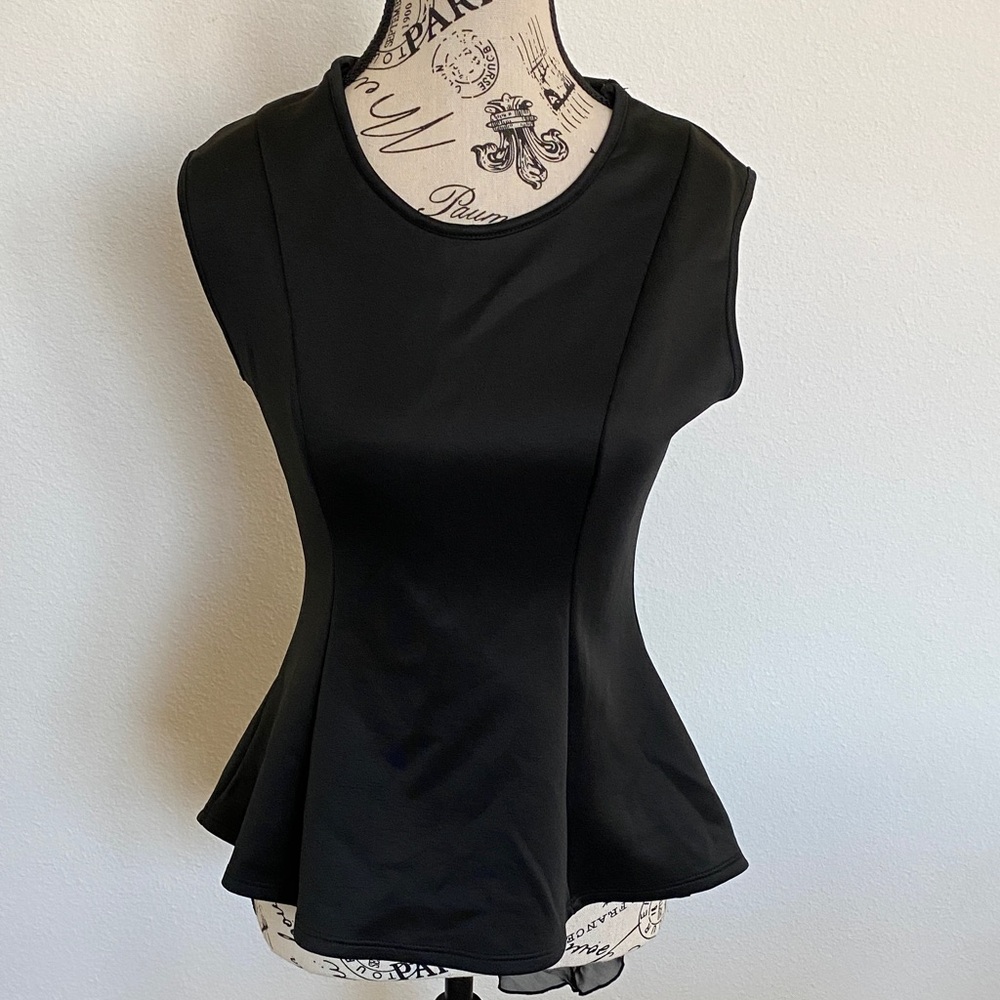 Chic Black Sleeveless Peplum Blouse